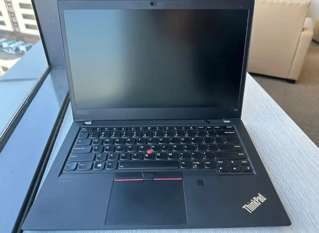 Laptop Cũ Văn Bàn