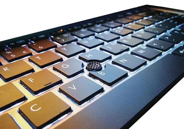 Laptop Giá Rẻ Văn Bàn